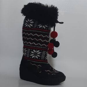 Juicy Couture Knit Boots
